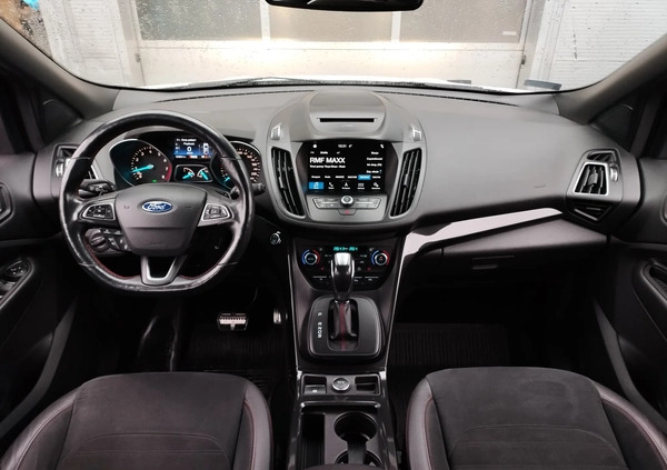 Ford Kuga cena 88900 przebieg: 124941, rok produkcji 2018 z Sulmierzyce małe 301
